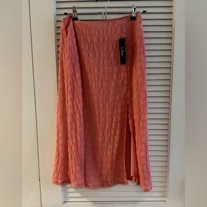 Lulu’s midi skirt - never worn, size M